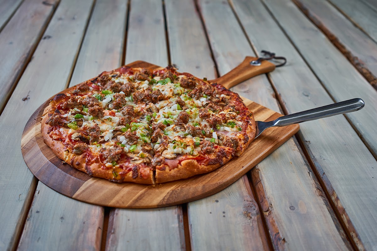 Vitale's Pizza Of Zeeland-3